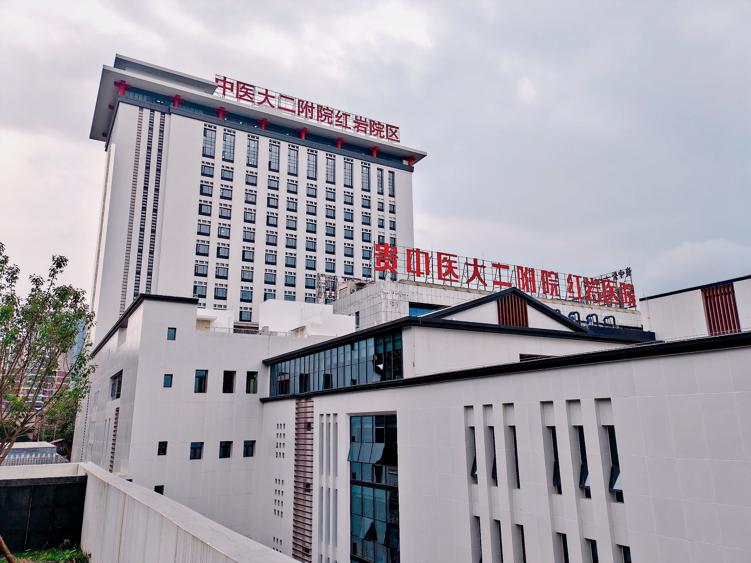 Aanval op artsen in Guangzhou ziekenhuis: achter de politie de kleinste kennisgeving, is een platte openbare ondervraging