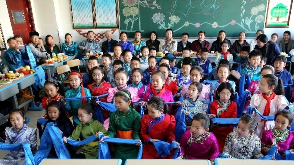 内蒙古蒙古族小学课堂资料图｜来源：BBC中文