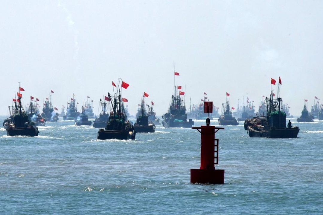 资料图:2023年中国海上民兵渔船编队,非2026年台湾东部海域现场|来源:联合报鸣人堂