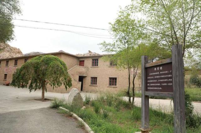 新疆马兰基地旧址历史建筑，不能作为现役地下指挥地堡的照片｜来源：新浪网